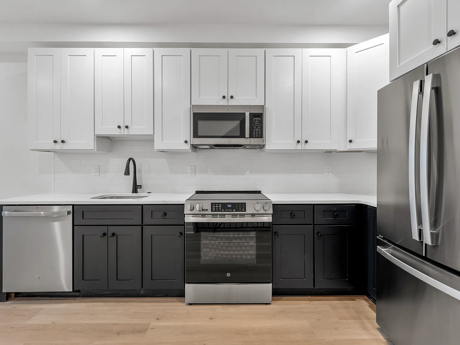 2133 Mifflin St — Photo 4