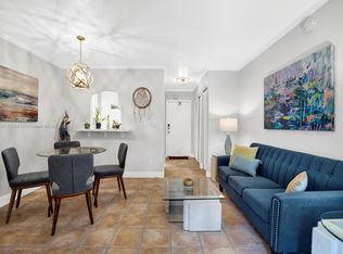 8600 SW 67th Ave APT 911, Pinecrest, FL 33156