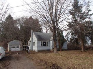 6527 S Bay Rd, Cicero, NY 13039