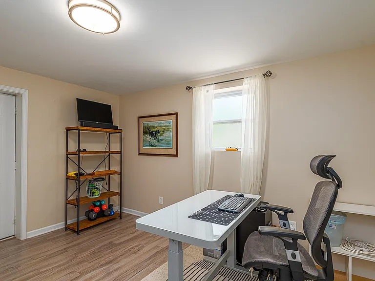 3902 Laird Ln — Photo 26