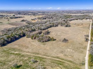 163 Twin Oaks Ln, Whitesboro, TX 76273