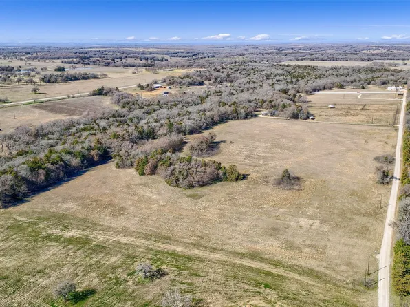 163 Twin Oaks Ln, Whitesboro, TX 76273