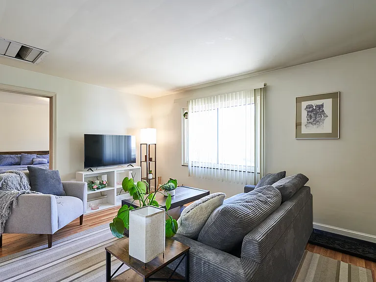 853 Hartford Ave #3 — Photo 9