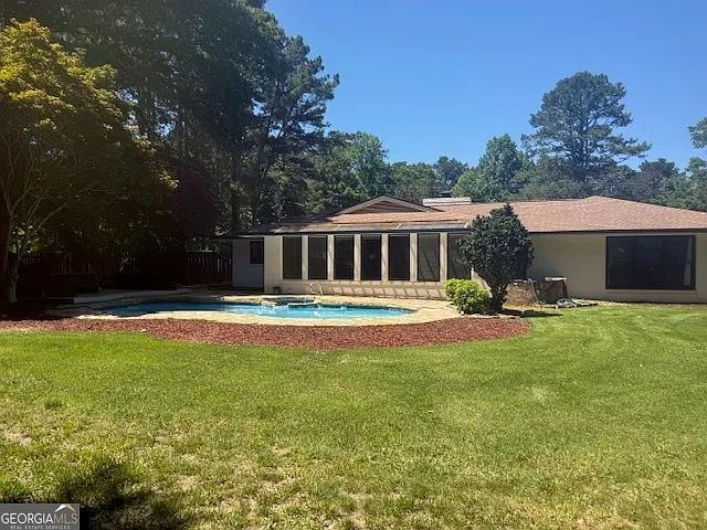 558 Kenwood Rd — Photo 29
