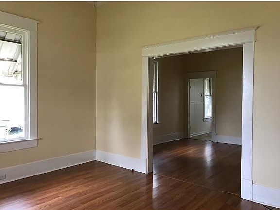 4th image of 611 11th St