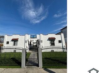 901 E 80th St, Los Angeles, CA 90001