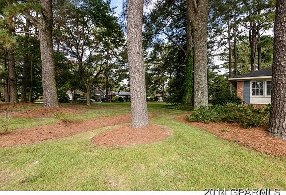 3rd image of 1105 Oakview Dr
