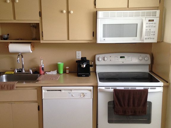 3rd image of 5952 W 26th Ave