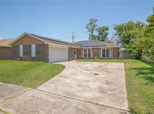 604 Manchester Ln, La Place, LA 70068