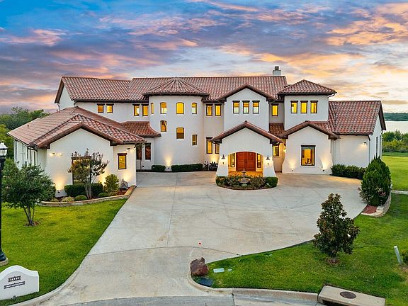 2nd image of 7421 Waters Edge Ct