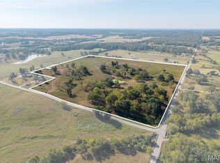 Equestrain Rd, Lebanon, MO 65536