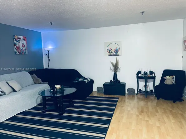 671 NE 195th St APT 207, Miami, FL 33179