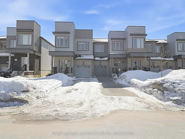 335 Atkinson St, Clearview, ON L0M 1S0