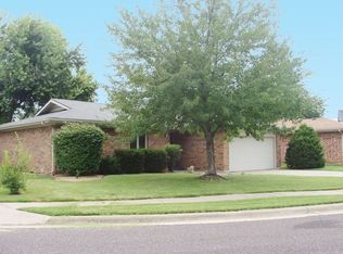 1426 S John Ave, Springfield, MO 65804