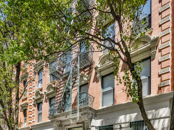 231 West 148th Street 2L image 13 of 14