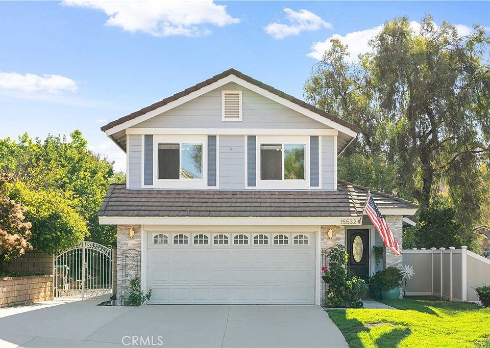 1st image of 15532 Ficus St