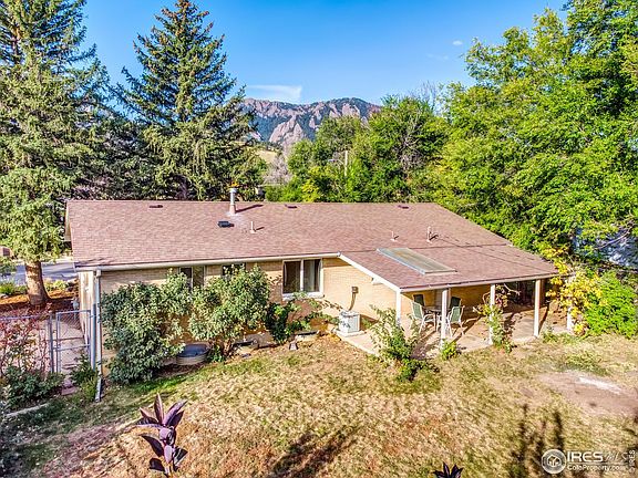 4th image of 690 Gillaspie Dr