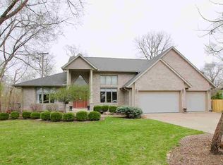 2710 8th St Ct, Moline, IL 61265