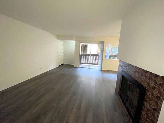 4th image of 5233 Bellingham Ave #101