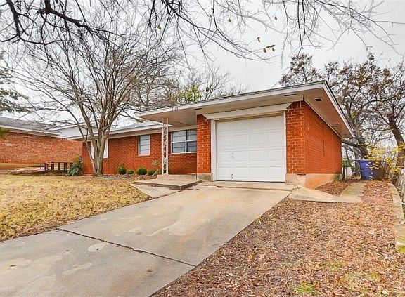 2nd image of 2418 Kiowa Way