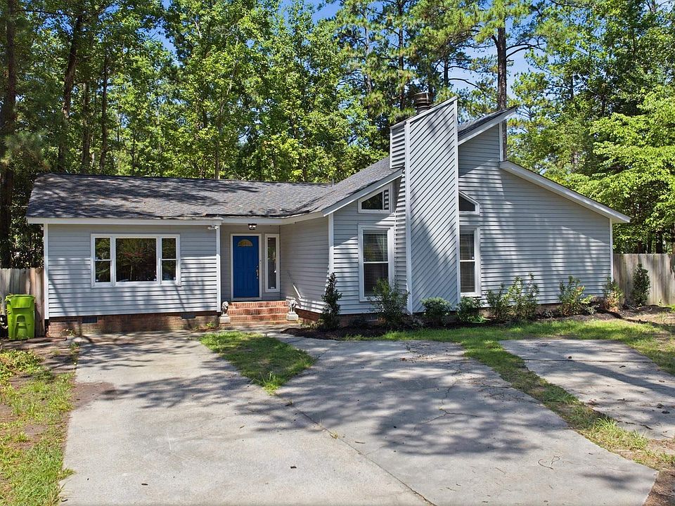 1st image of 22 Hillpine Ct