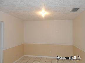 4th image of 930 Lisa Dr