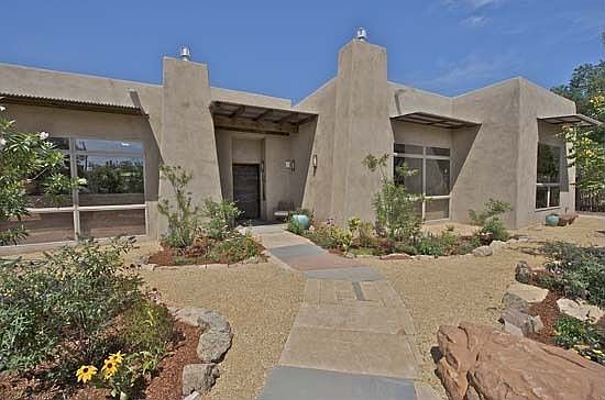 Beautiful Zen Southwestern Home: Awarded Build Green New Mexico GOLD