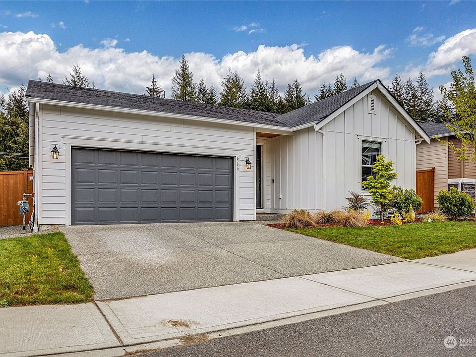 1st image of 6733 Seaglass Avenue SE