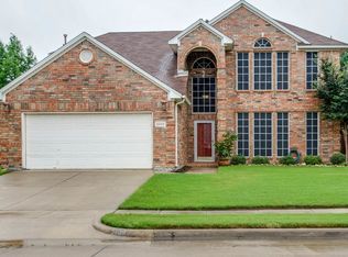 5889 Echo Bluff Dr, Haltom City, TX 76137