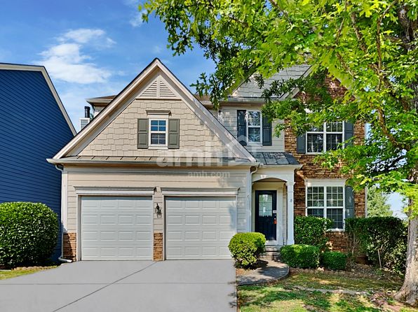 3695 Moor Pointe Dr