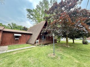 2365 S Linda Dr, Lakeside Marblehead, OH 43440