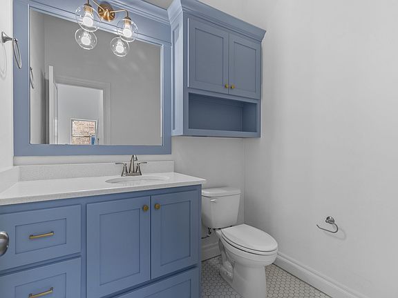 3rd image of 4720 Stelens Ct