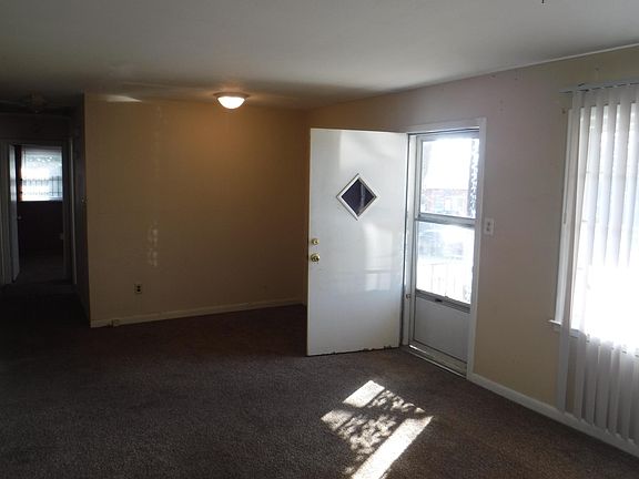 3rd image of 2317 Walden Dr