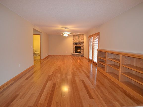 3rd image of 5560 144th Ave NW