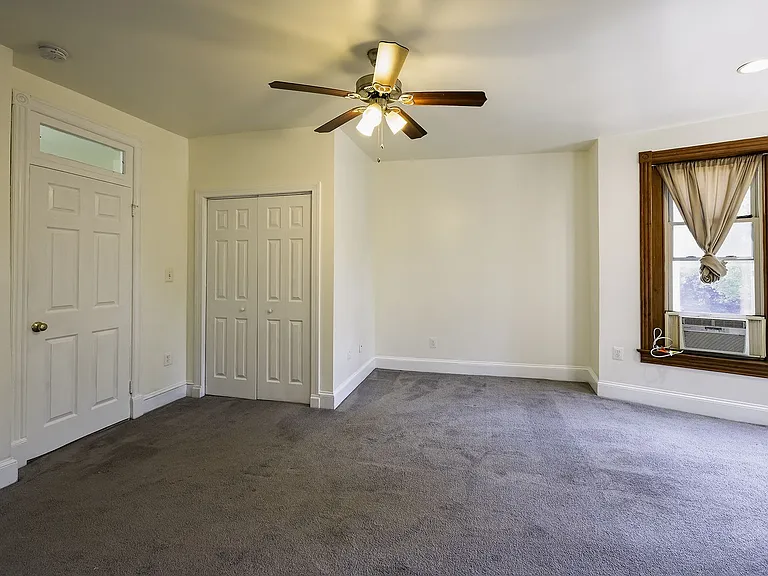 145 Thomas St NW — Photo 18