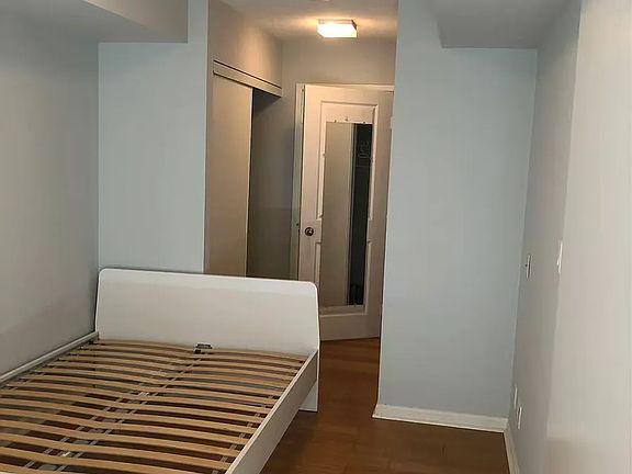 5th image of 11 Saint Joseph St #903