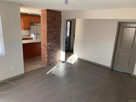 5th image of 40 Jersey Ave #112