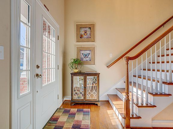 2nd image of 5620 Rockbridge Ct