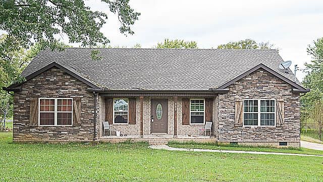 1st image of 203 Fairlane Dr