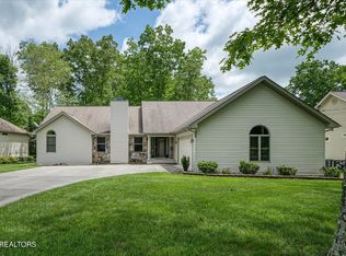 355 Beachwood Dr, Fairfield Glade, TN 38558