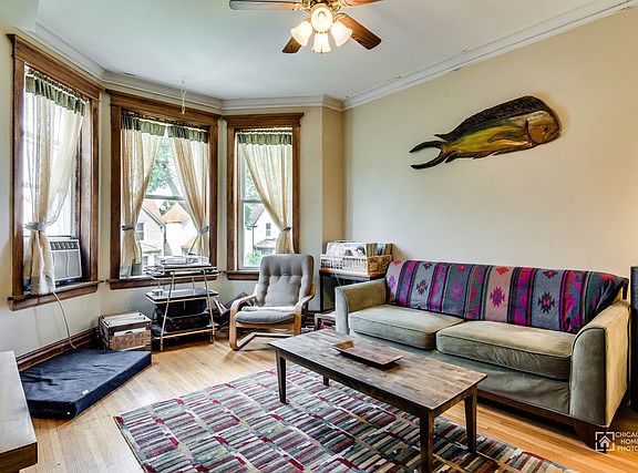 3rd image of 3751 W Shakespeare Ave