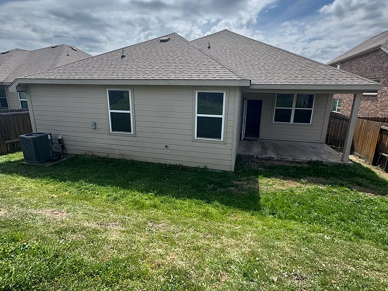 2132 Mulberry Dr — Photo 18