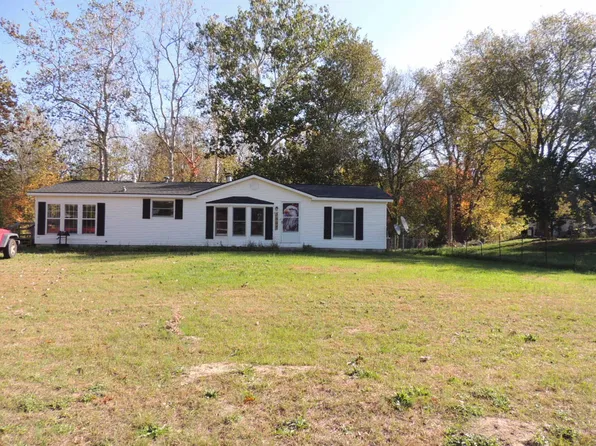2507 Beach Ct, Allegan, MI 49010