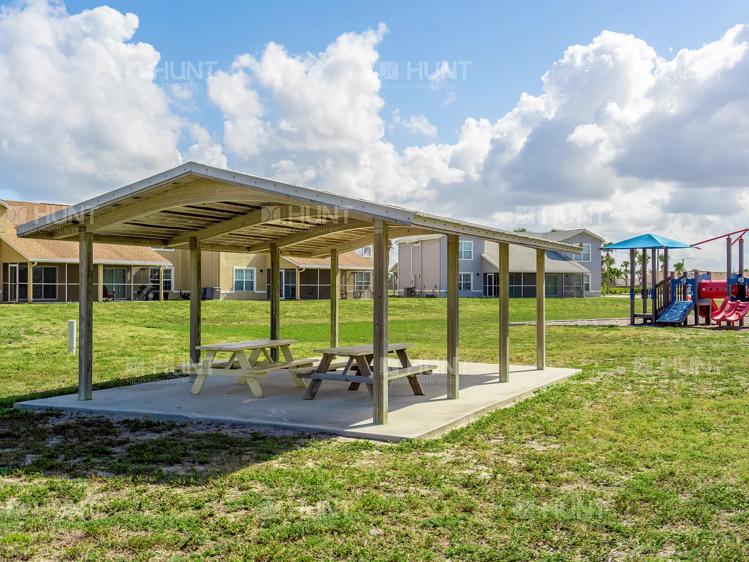 2 bed, 1.5 bath, 1200 sqft, $2,100 — Photo 4