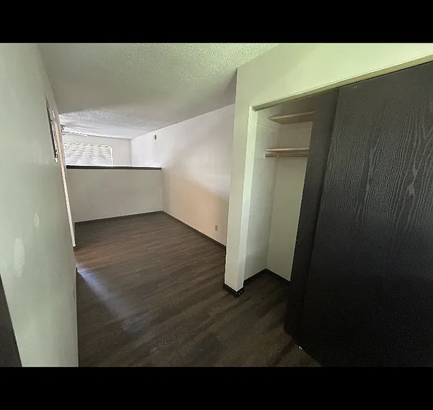 902 E 11th Ave — Photo 3