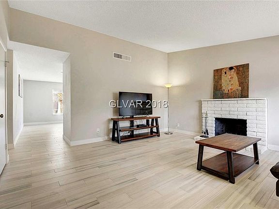 5th image of 3531 Willow Springs Dr