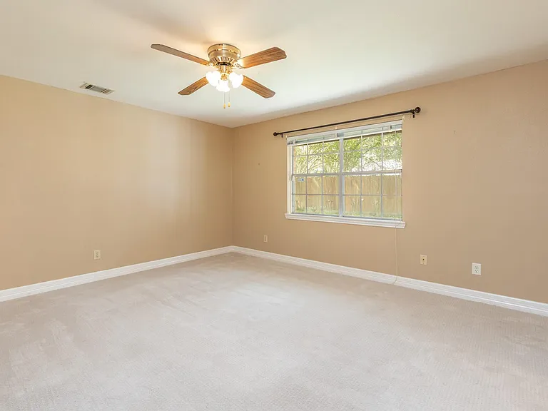 2623 Longleaf Pines Dr — Photo 19