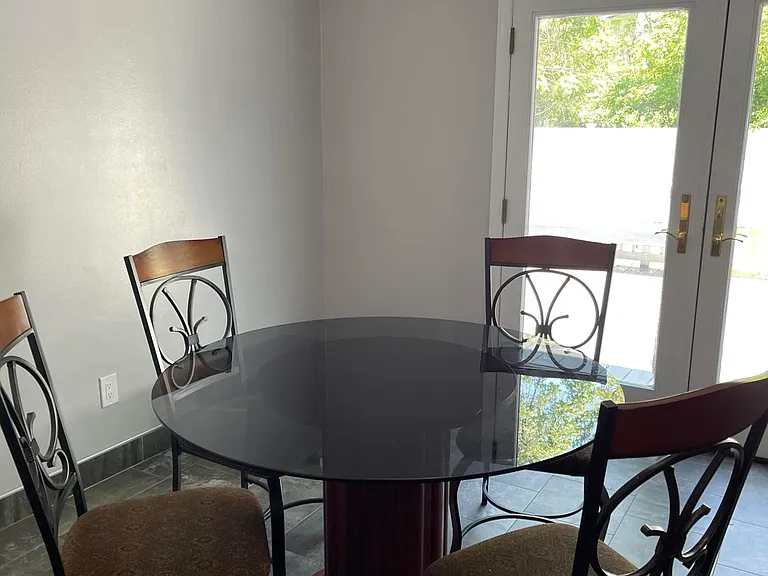 179 Delaware Ave — Photo 4