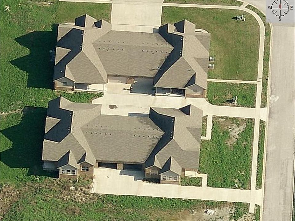 2nd image of 999 Garden Gate Dr #1