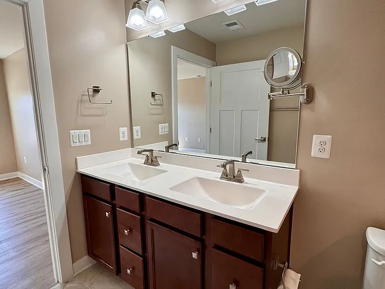 46 S Peak Dr — Photo 14
